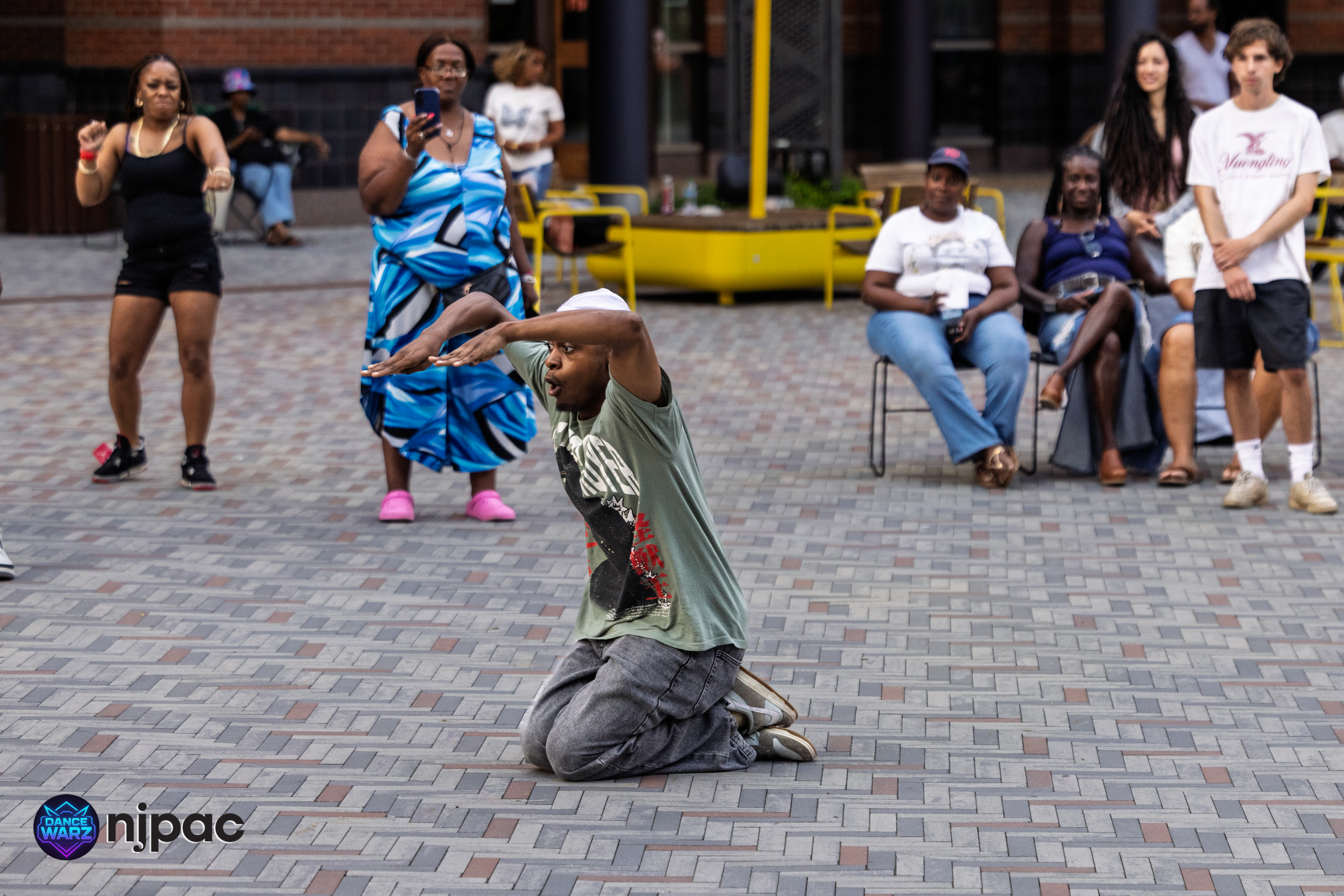 Wiz Dancealot and his New Jersey team at Dance Warz, NJPAC — cultural succession in motion, photo 15 of 40